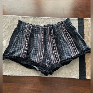 No Boundaries Shorts